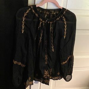 this beautiful lucky brand blouse very cool for summer